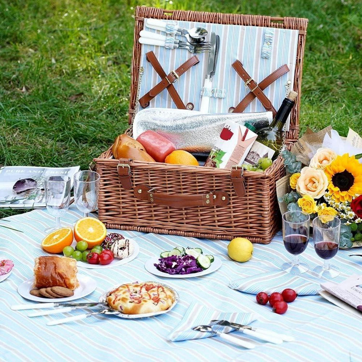 Weiden Picknickkorb Set für 4 Personen mit Besteck & Decke