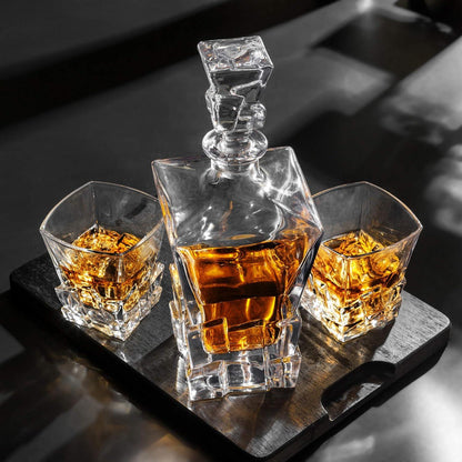 Whisky Karaffe Set 800 ml Dekanter 4x 300 ml Gläser Kristall Box