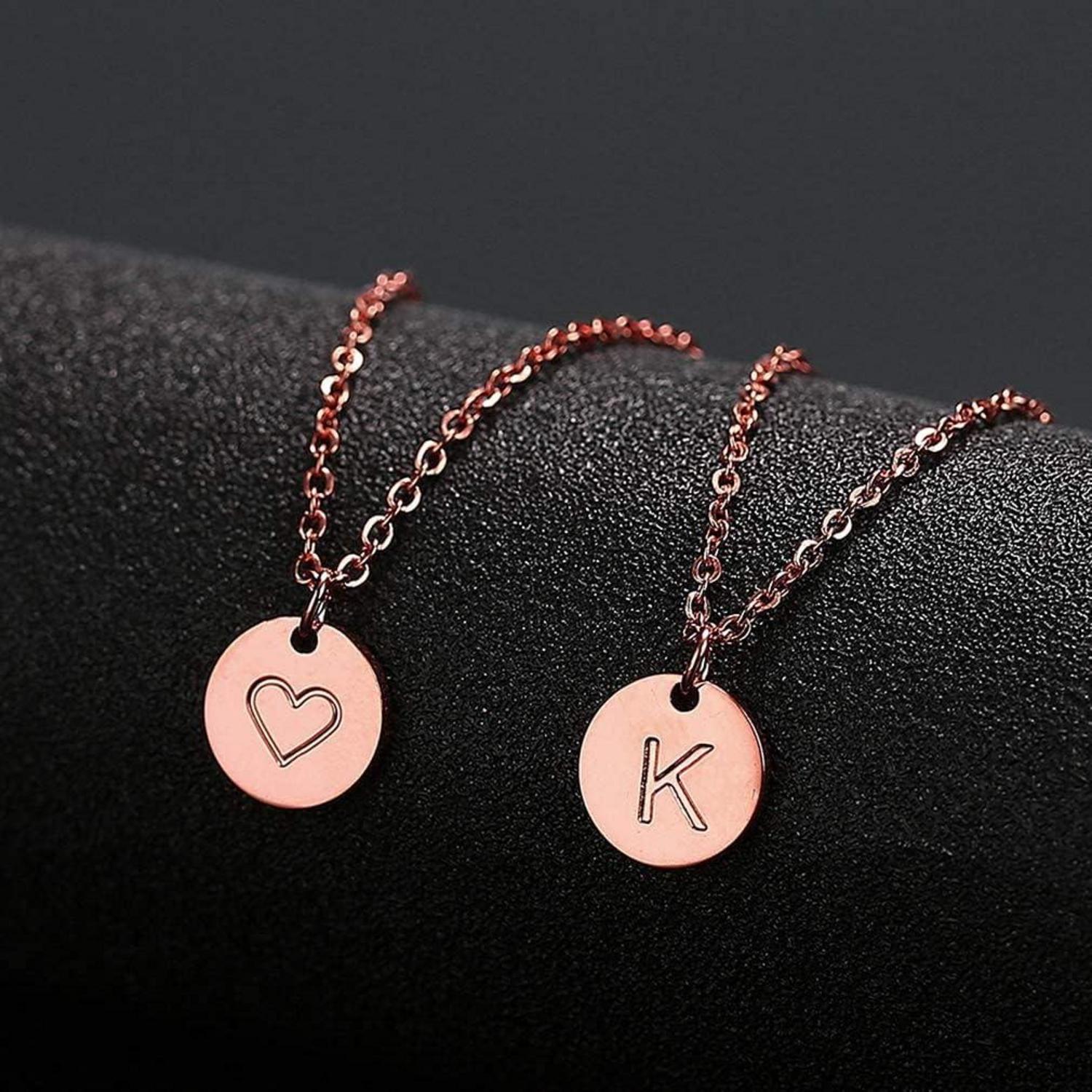 Damen Initialen-Halskette Buchstaben-Anhänger Rosegold Herz initial E