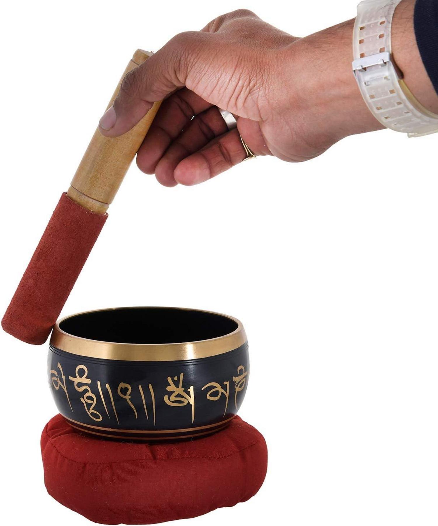 Tibetan Singing Bowl Set - Chakra-Schüssel Holzklatsche rotes Kissen