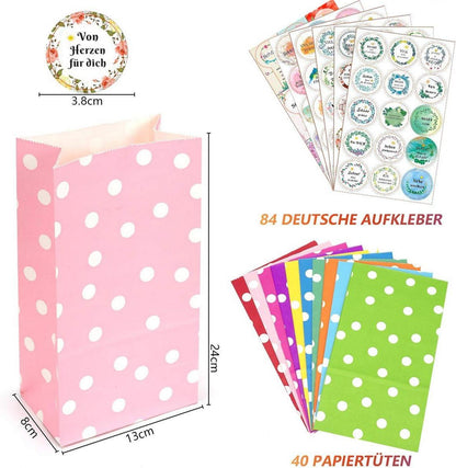 Bunte Geschenktüten mit Aufklebern für Hochzeit und