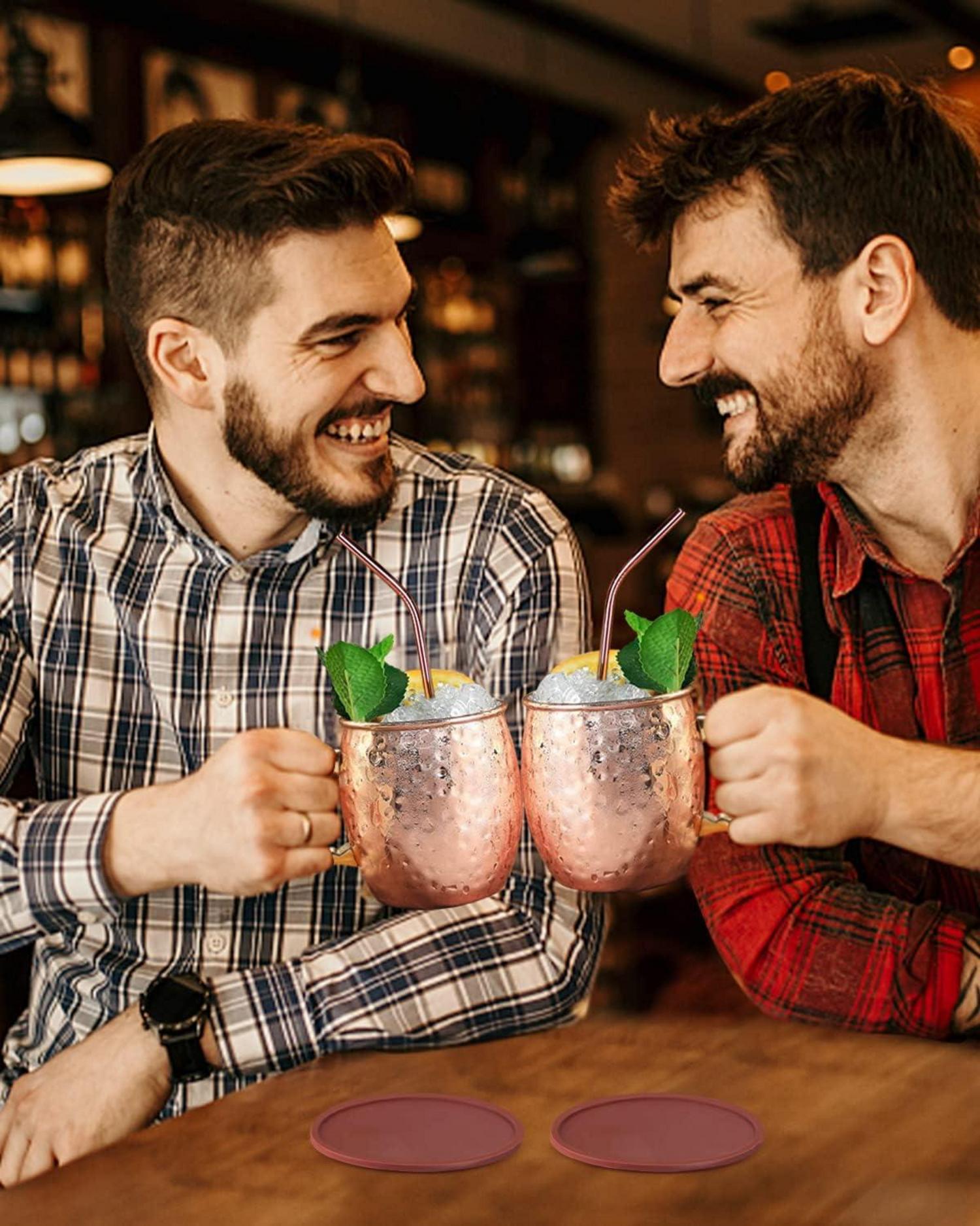 Moscow Mule Kupferbecher Set 4 Stück 19.5 Unzen Untersetzern & Strohhalm