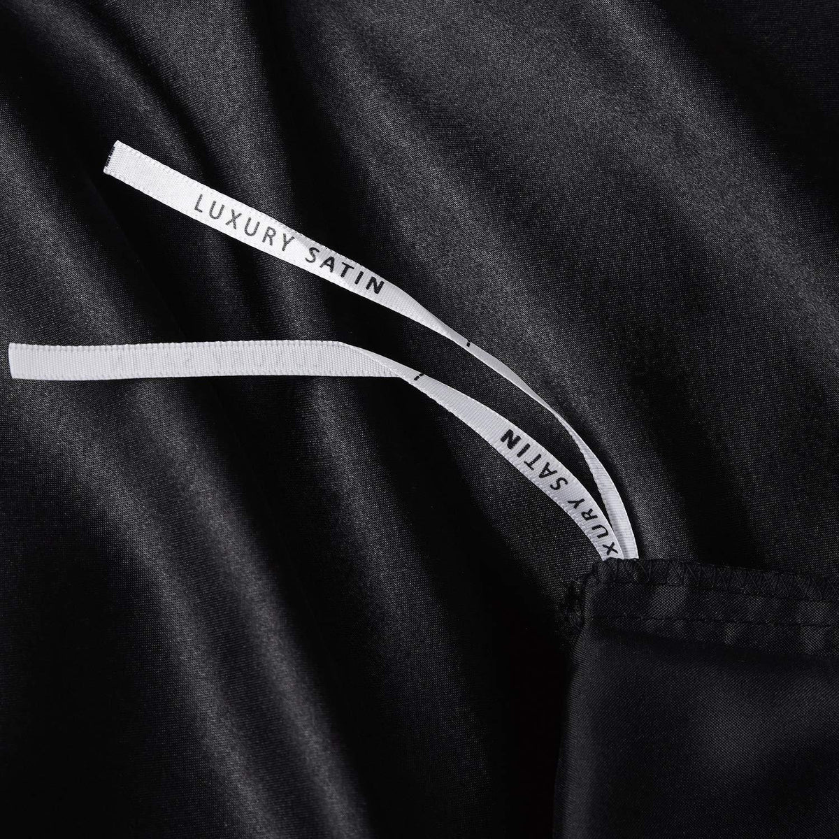 Satin Bettwäsche Set Schwarz 200x200cm + 2x 80x80cm