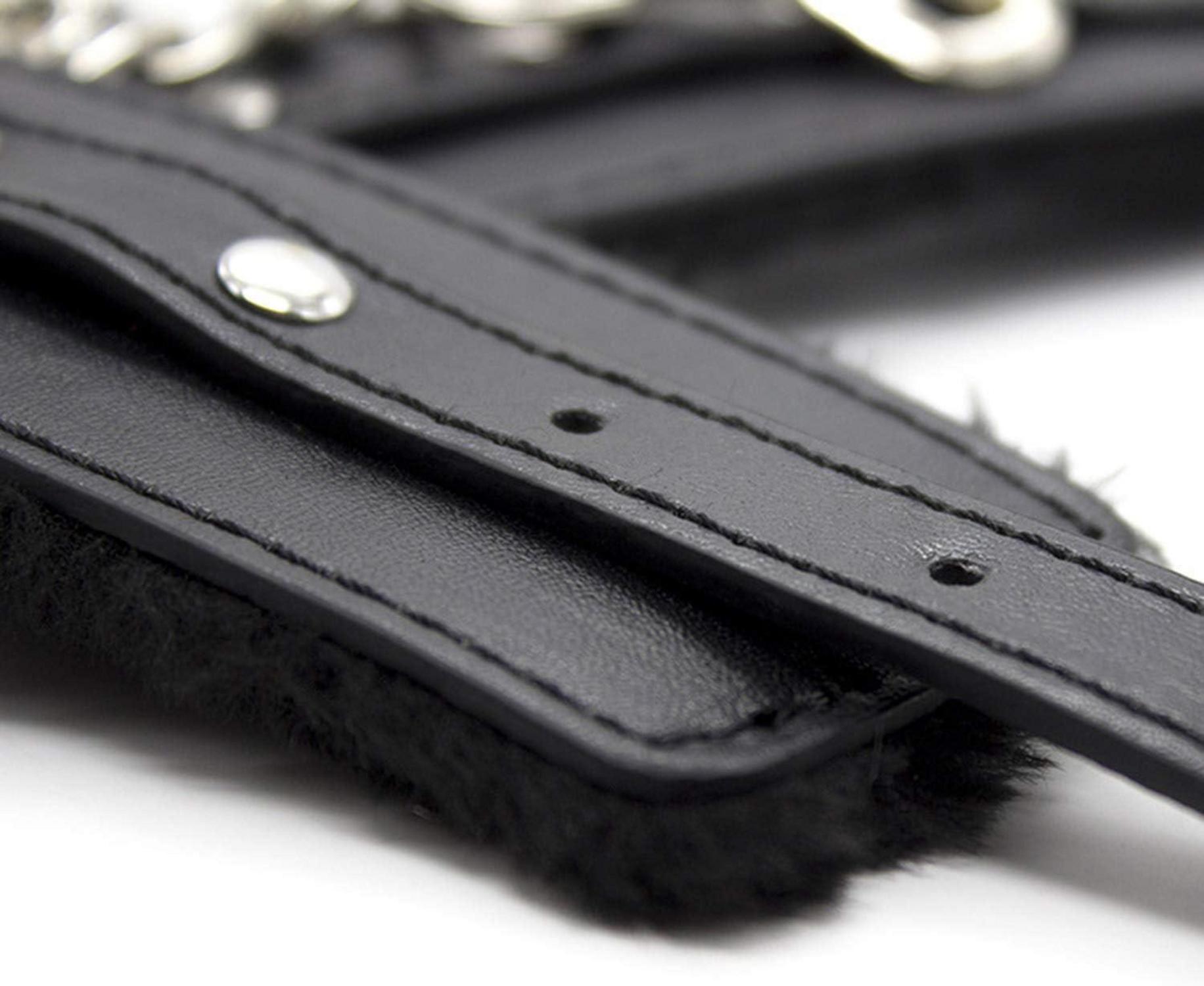 Leder SM Handfesseln Plüschfutter BDSM Bondage Sexspielzeug