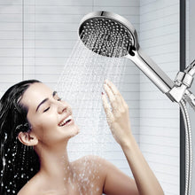 Wassersparender Regenduschkopf mit 3