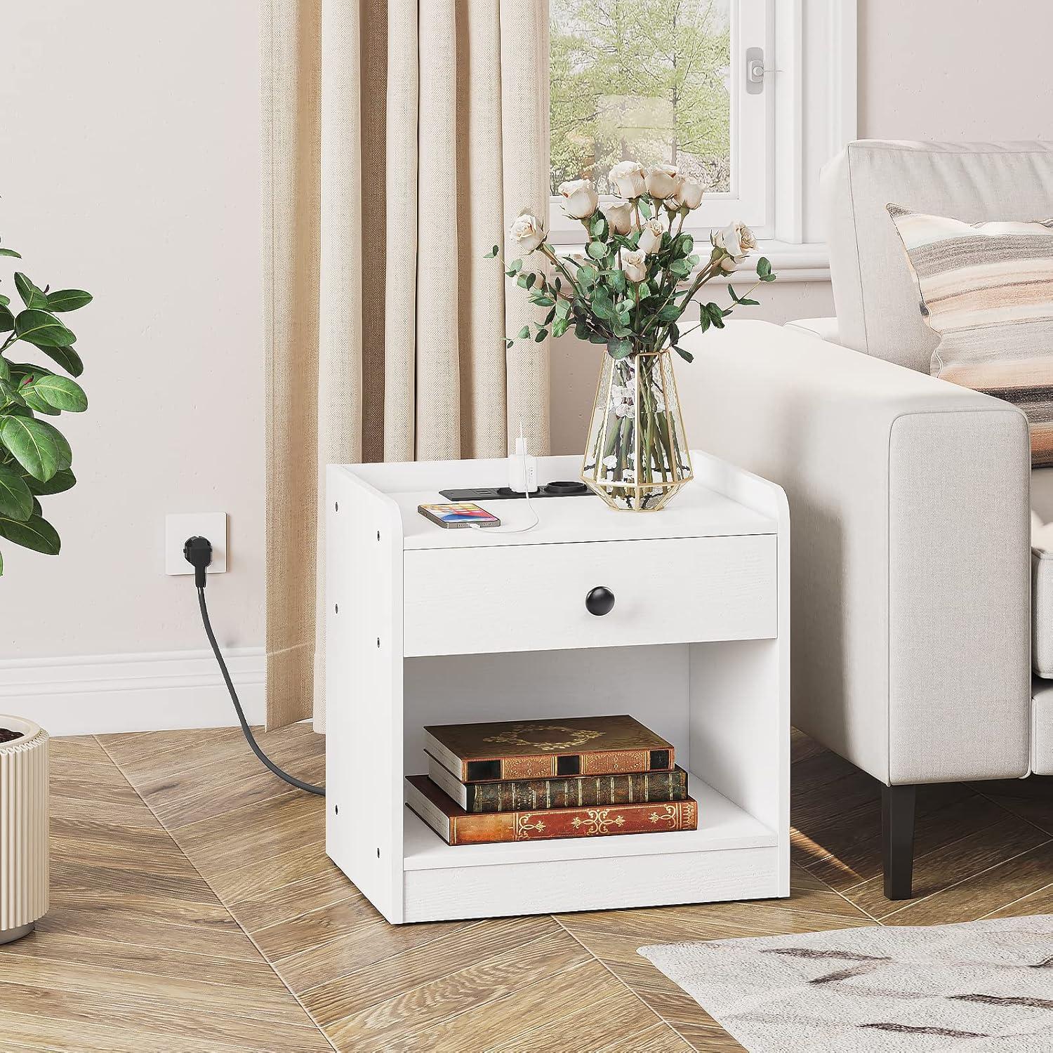 Nachttisch mit Ladestation und Schublade, USB-Anschlüsse, offene