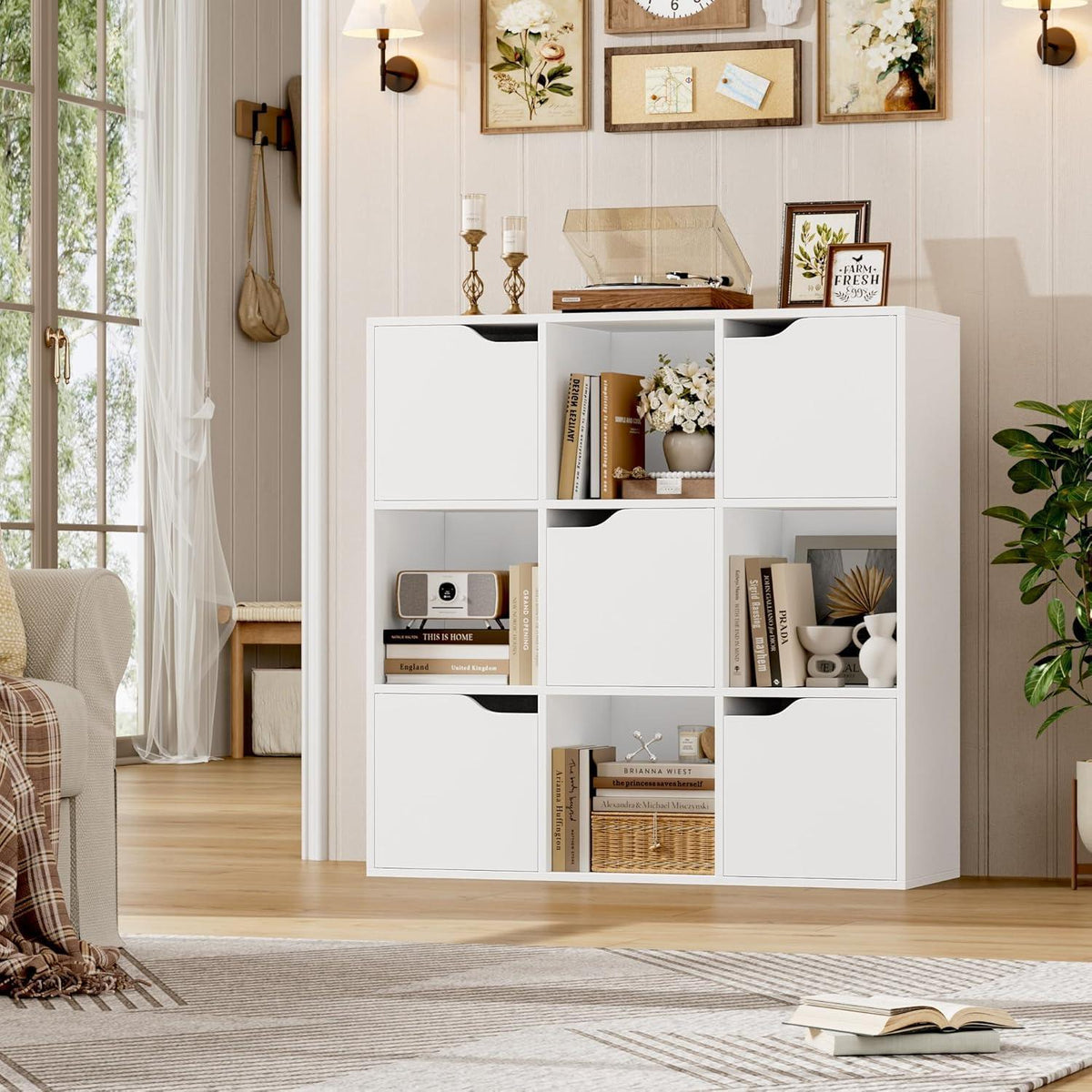 Bücherregal mit 5 Türen & 9 Fächern – Weißes Raumteiler Regal