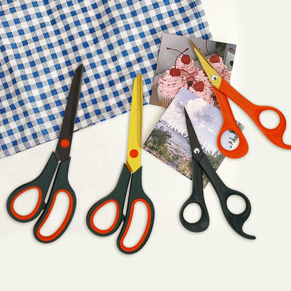 CCR Titanschere mit Spitze und Griffe - 17,8 cm und 21,2 cm - 4er Set