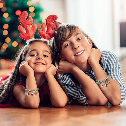 Adventskalender für Mädchen mit 22 Charms und 2 Armbänder
