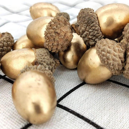 Künstliche Eichel-Dekoration, 50 Stück, goldene Eichel mit natürlicher Kappe