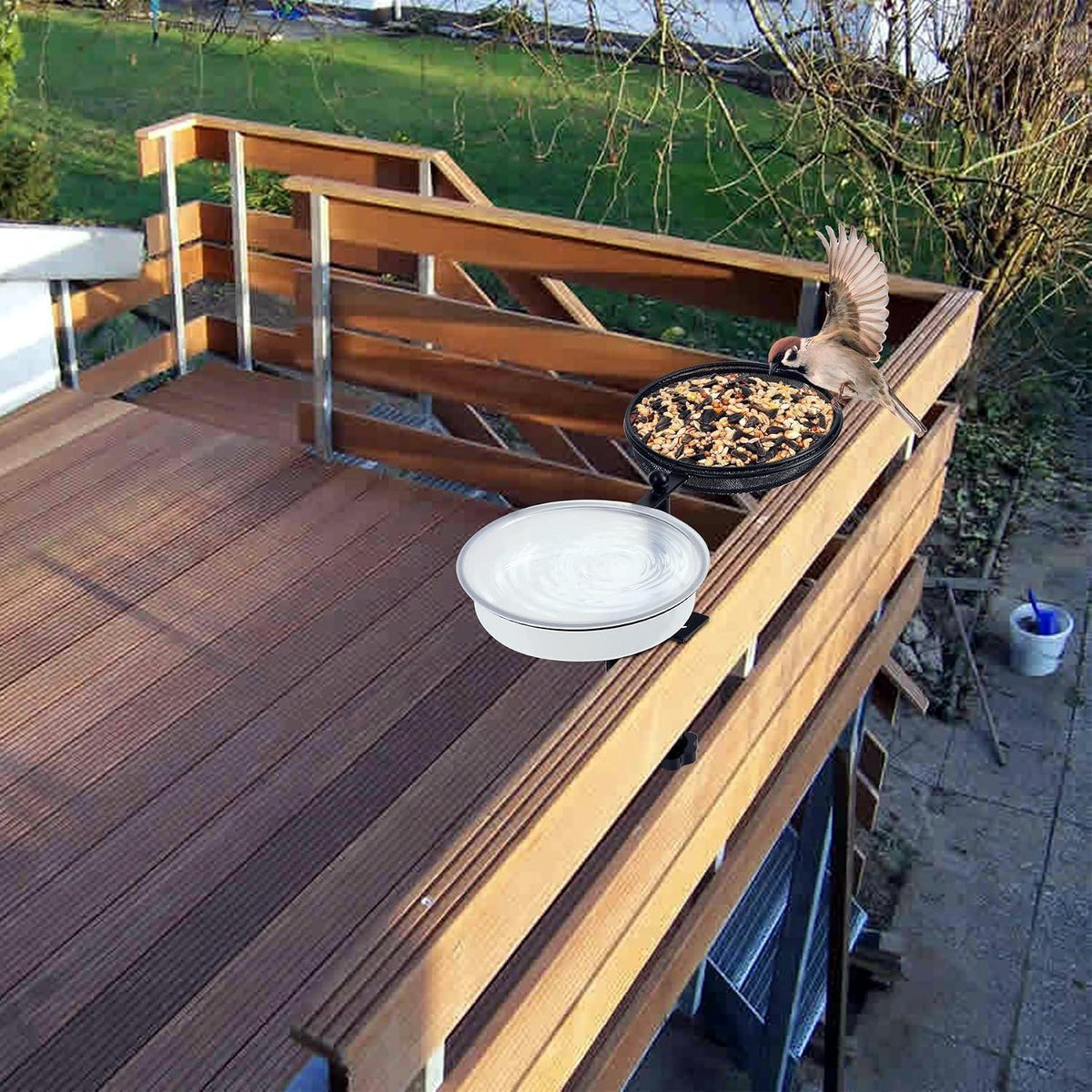 2-in-1 Vogeltränke & Futterstation für Balkon & Garten