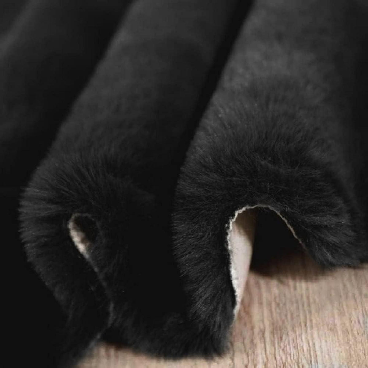 Flauschiger Fellteppich Schwarz 120x180 cm - Weicher Wohnzimmer Teppich