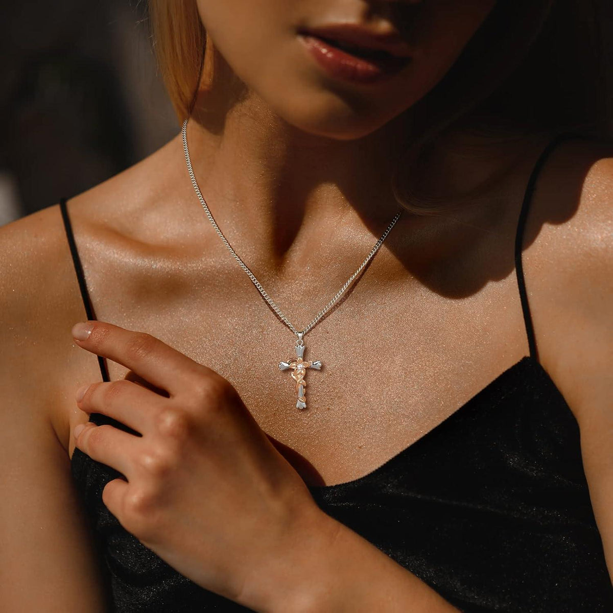 Religiöse Kreuzkette Halskette für Frauen Geschenk Gott gesegnet Anhänger