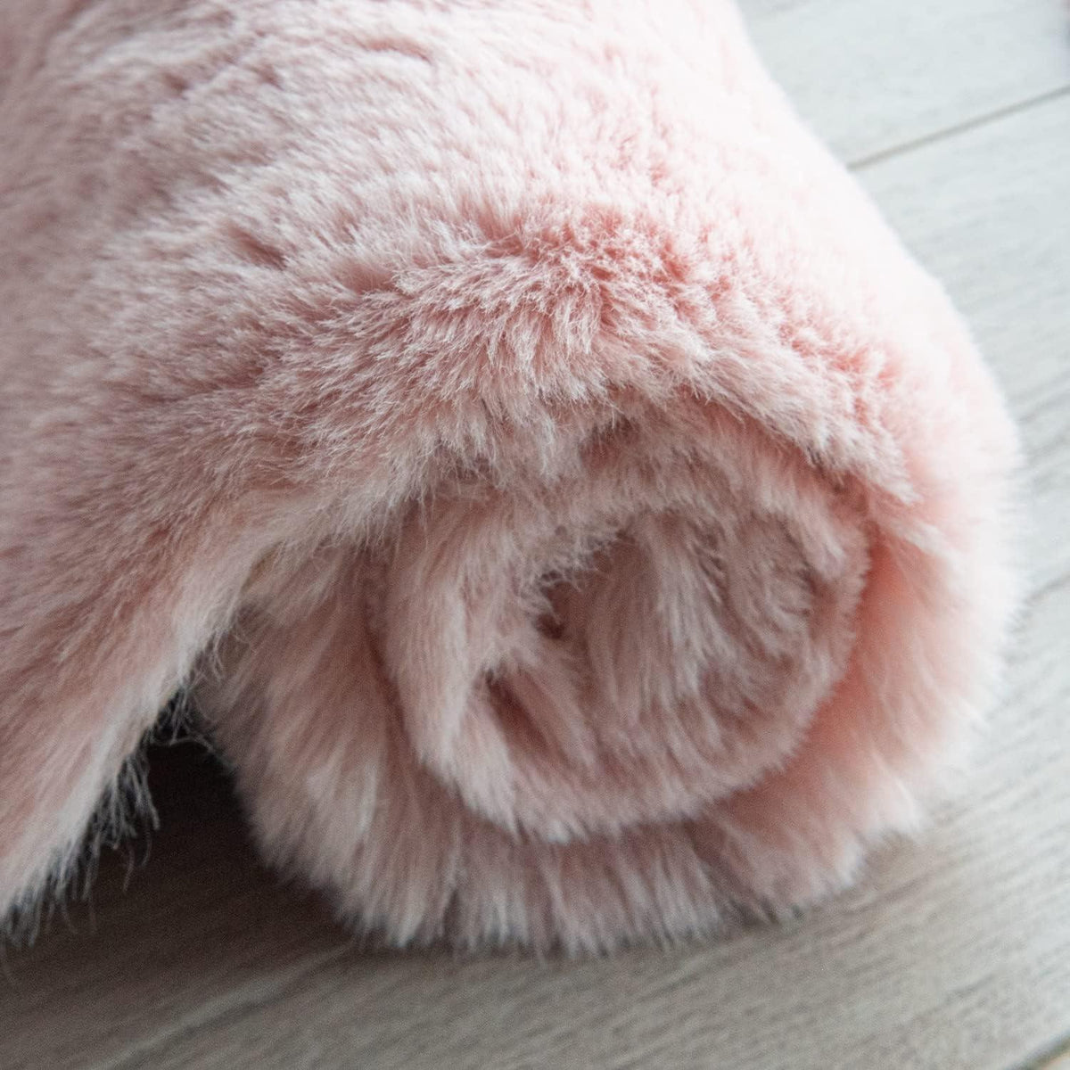 Flauschiger Fellteppich Rosa 240x300 cm – Weicher Teppich für Schlafzimmer