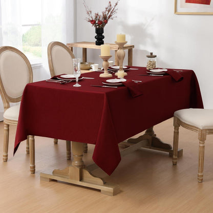 Rote Tischdecke geometrisch 150x210 cm – Jacquard & Flüssigkeitssicher