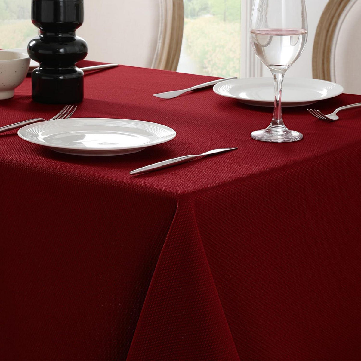 Jacquard Tischdecke Rechteckig – Rot, 152,4 x 304,8 cm, Knitterfrei & Wasserabweisend