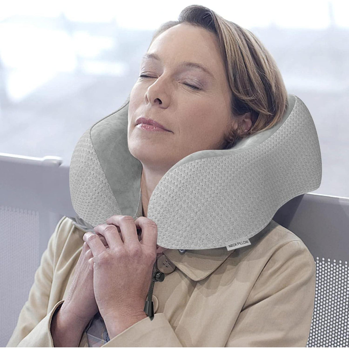 Reisekissen aus Memory Foam mit samtweichem Bezug – Grau