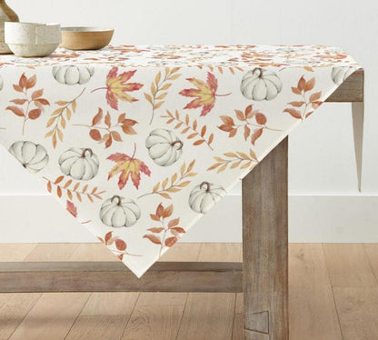 Artoid Orange Kürbisse Blätter Herbst Tischdecke 85x85 cm