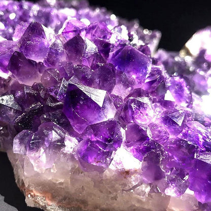 Natürliche Amethyst-Kristall-Geode 5,95 Pfund, Polierte Kanten