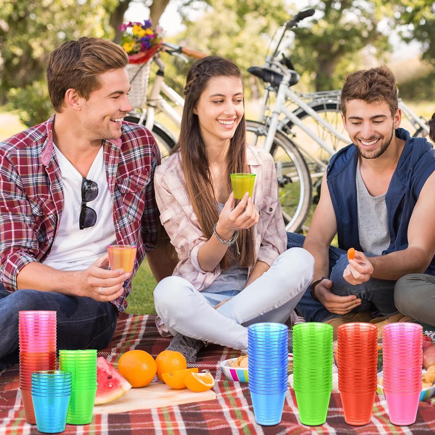 200 Stück 30ml Plastik Shotgläser Regenbogenfarben BPA-frei