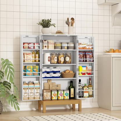 Weißer Küchenschrank mit goldenen Akzenten & verstellbarem Regal