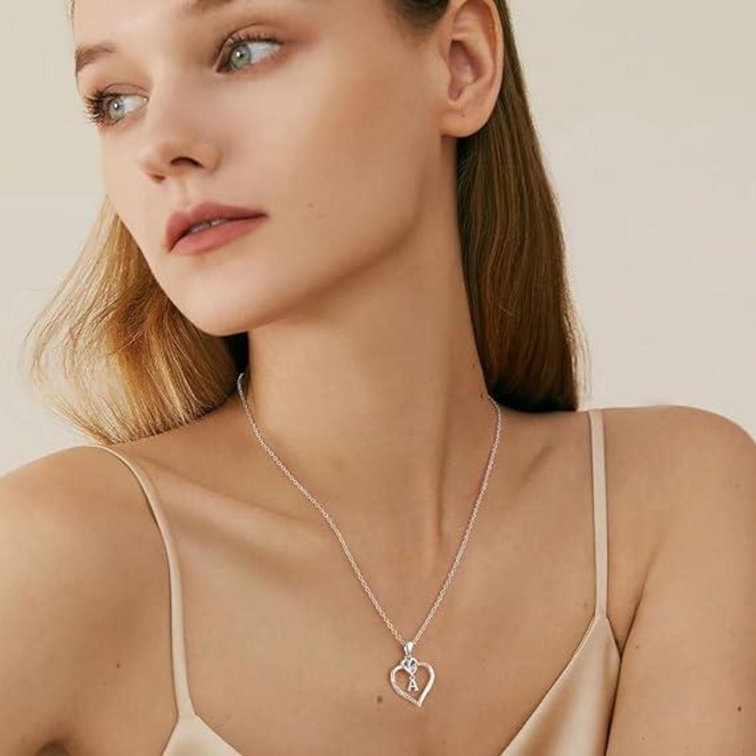 Valentinstag Geschenke Herz Initial Halskette 14K Gold