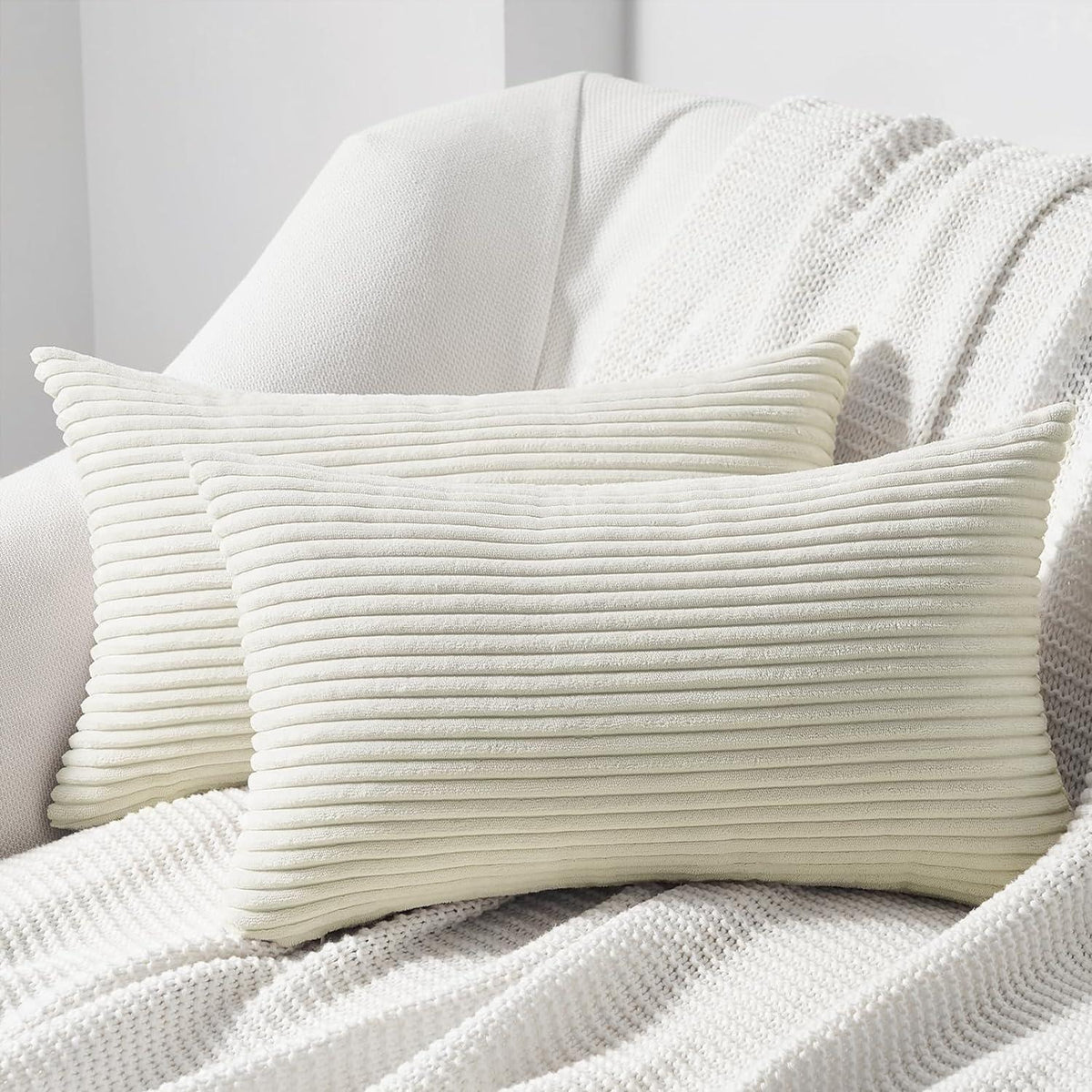 Kissenbezug 40x60 cm 2er Set Creme Kordsamt gestreiftes Muster Sofa