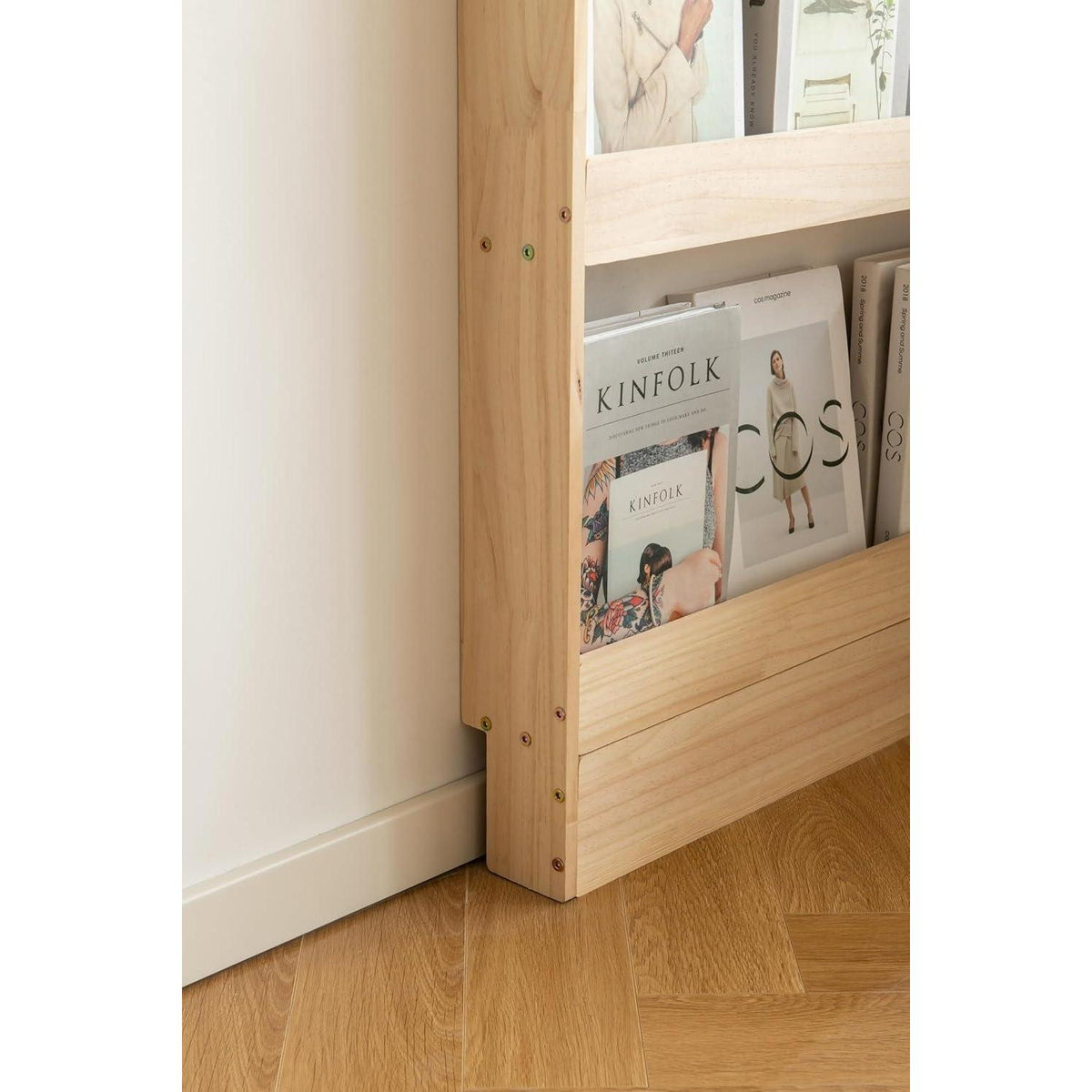 Massivholz Bücherregal Wandregal für Kinder & Erwachsene (80cm)