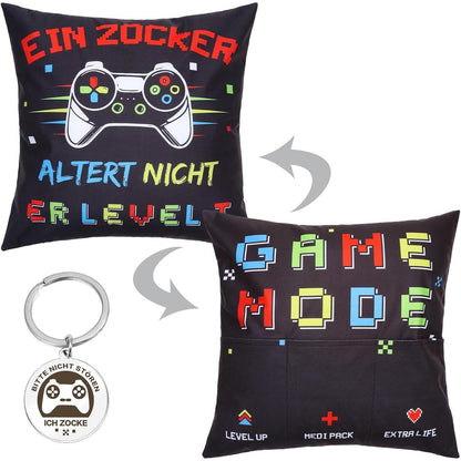 Zierkissen mit 3 Taschen & Spruch "Ein Zocker altert nicht" 45x45 cm
