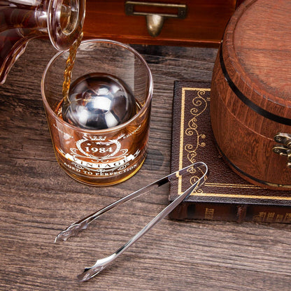 Whiskyglas-Set 1984 in Fassbox, 40. Geburtstagsgeschenke Männer