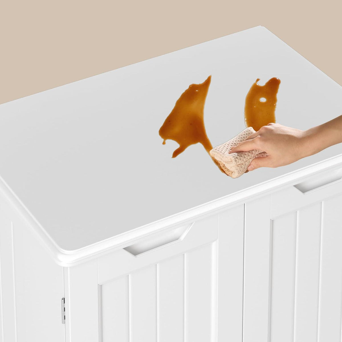 Weißer Hochschrank mit 2 Schubladen & 2 Türen