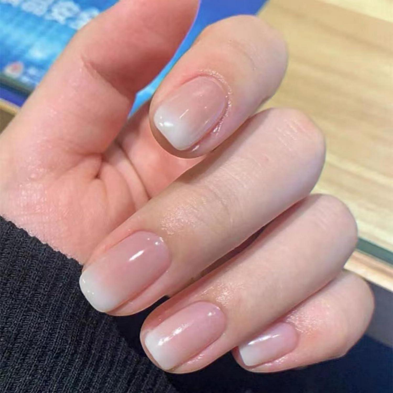 24 Stück Gradient Eckige Nägel zum Aufkleben - Nude Fake Nails