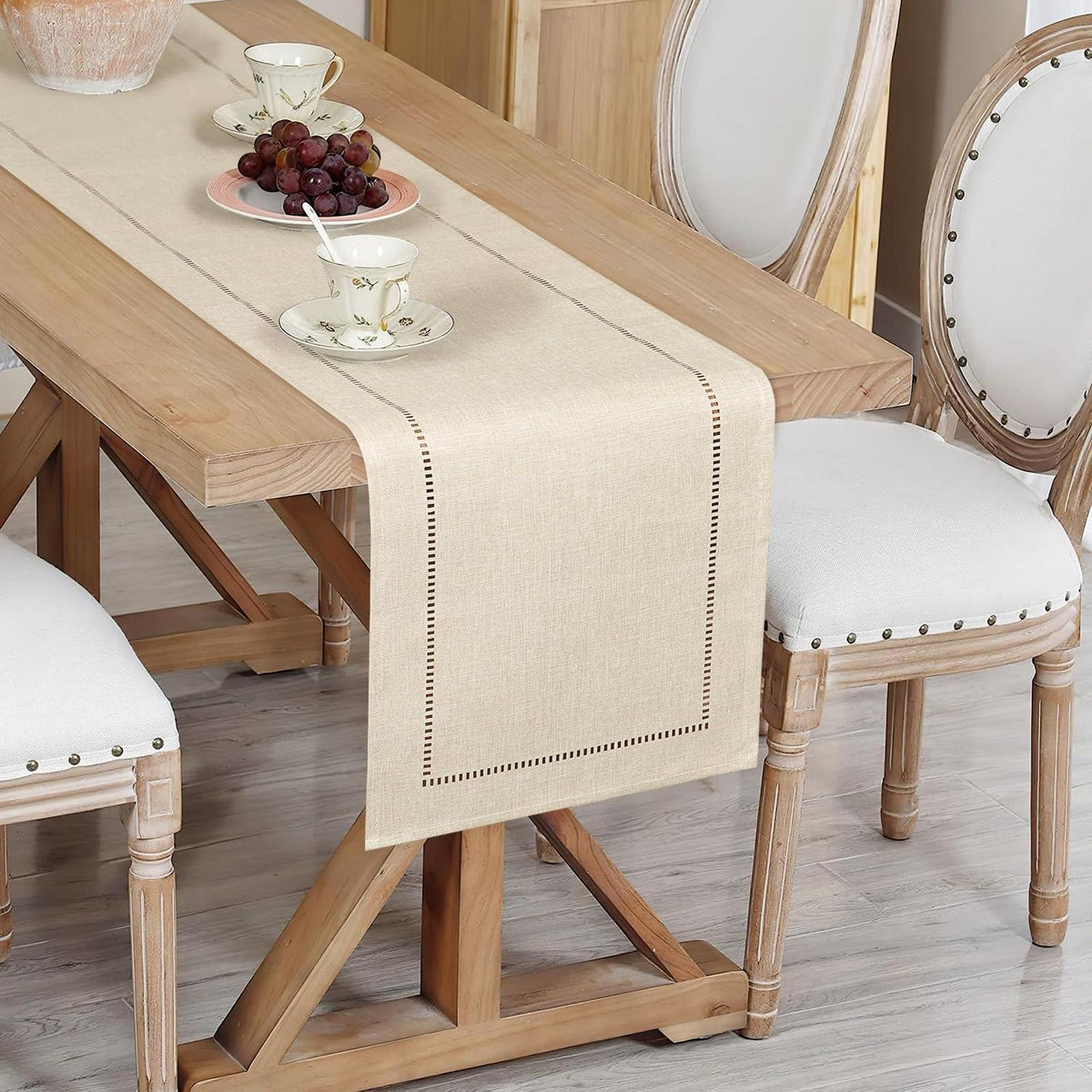 Tischläufer Leinenoptik mit Quasten, beige 30x180cm