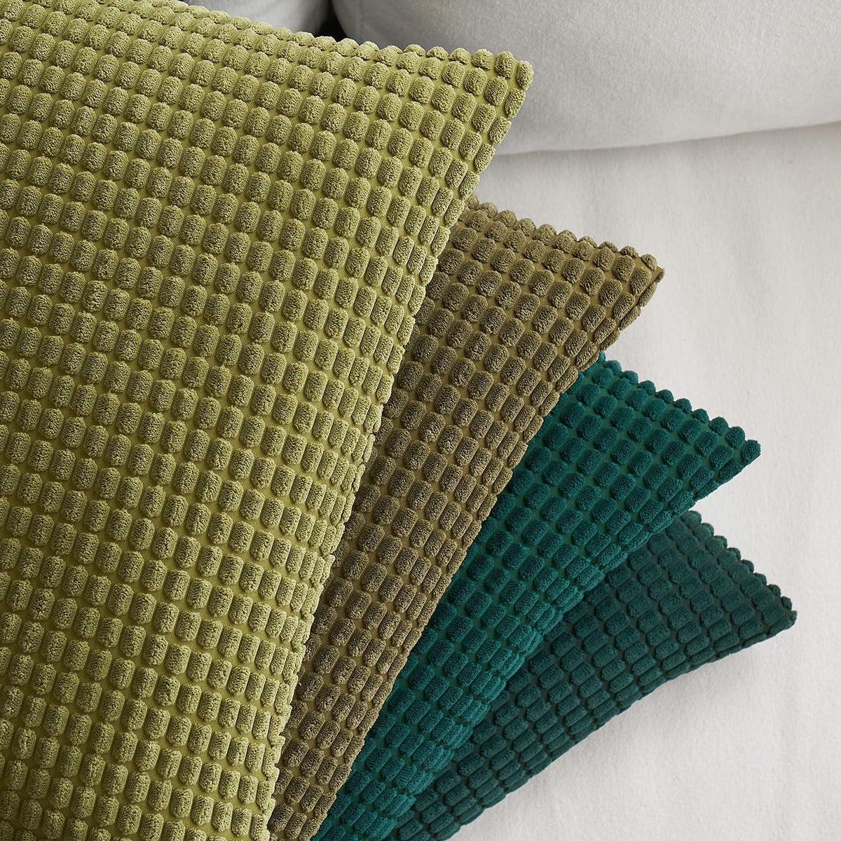 EMEMA Kordsamt Kissenbezüge 4er Set 45x45 cm Grün Serie