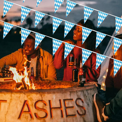 Oktoberfest Girlande 30m – Bayrische Deko Wimpelkette für Party