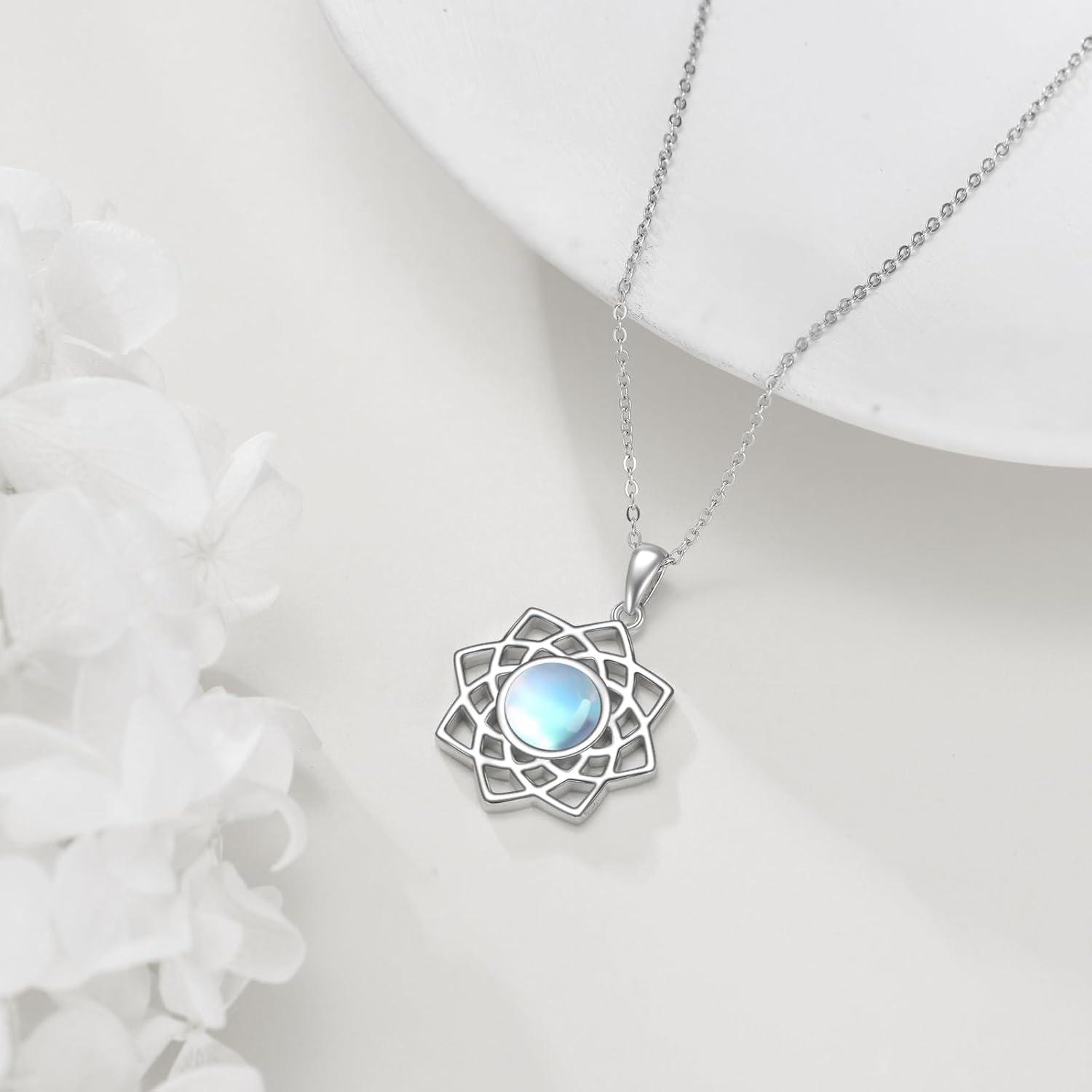 Lotus Mondstein Halskette Keltischer Anhänger 925 Sterling Silber