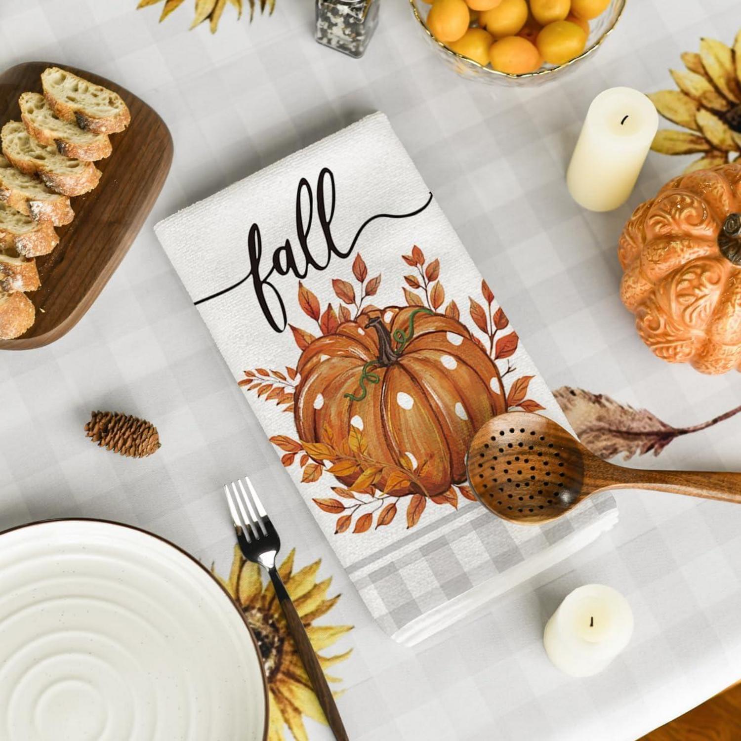 Herbstliches Küchentuch Set Büffelkaro Ahornblätter Orange Kürbisse