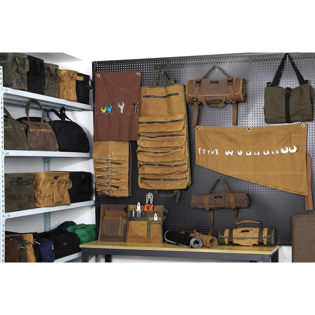 Werkzeugtasche aus gewachster Leinwand, Armeegrün