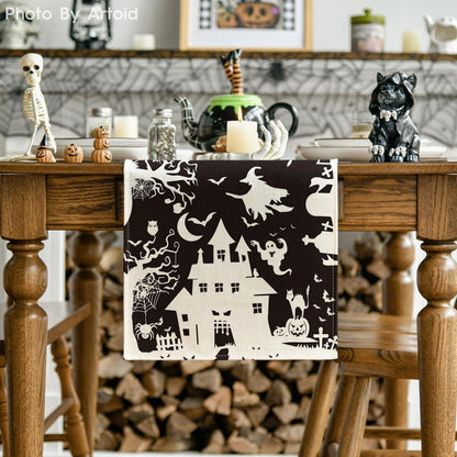 Schwarzer Halloween Tischläufer mit Spooky Witch House