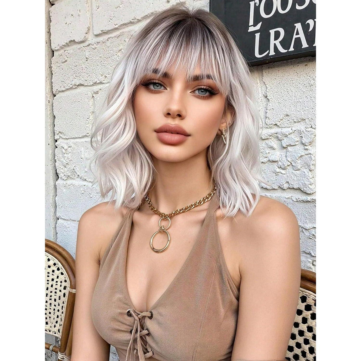 Blond Ombre Bob Perücke mit Pony – 14 Zoll Synthetikhaar