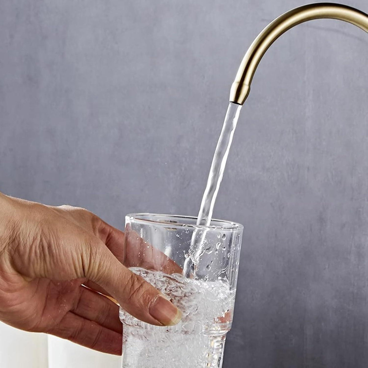 Osmose Wasserhahn gebürstetes Gold – 360° drehbar