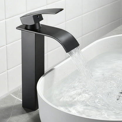 Schwarzer Wasserfall-Waschtischarmatur – Modern & Einfach zu Installieren