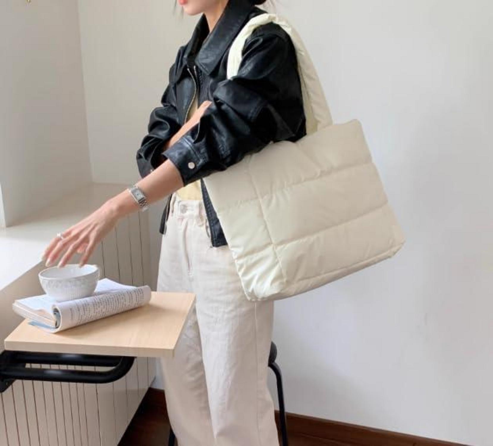 Große Puffer Schultertasche Damen Umhängetasche Stepptasche