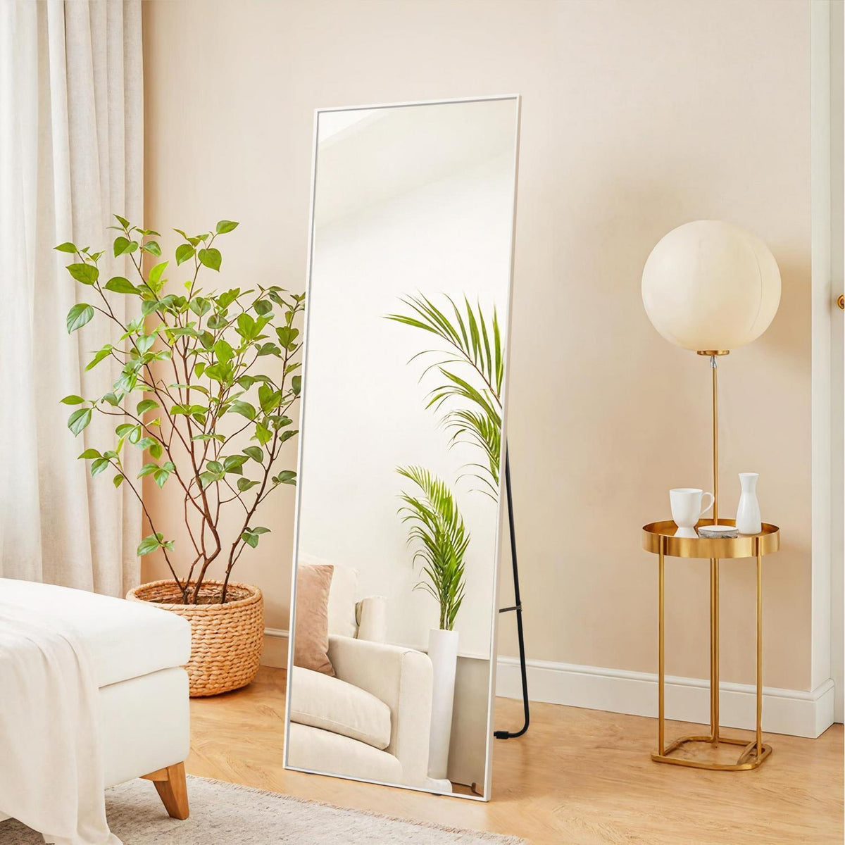 Großer Ganzkörperspiegel mit Ständer – 142x45cm, Wandmontage möglich