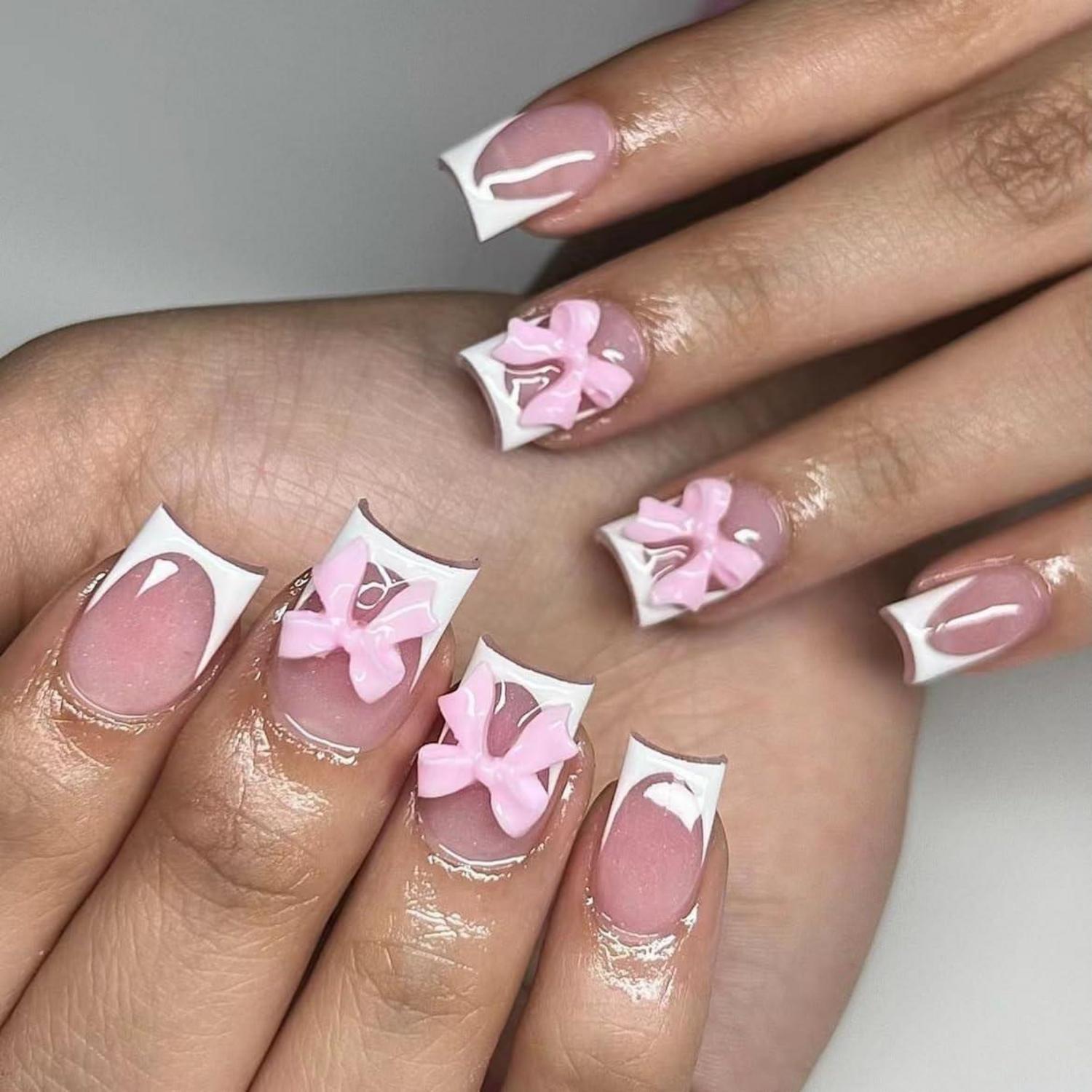 24 Stücke Weiße French Nails mit 3D Harz Schleifen