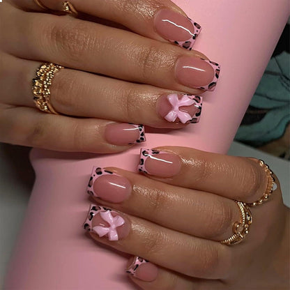 24-teilige Leoparden-French-Tip-Press-On-Nägel Cute Falsche Nägel