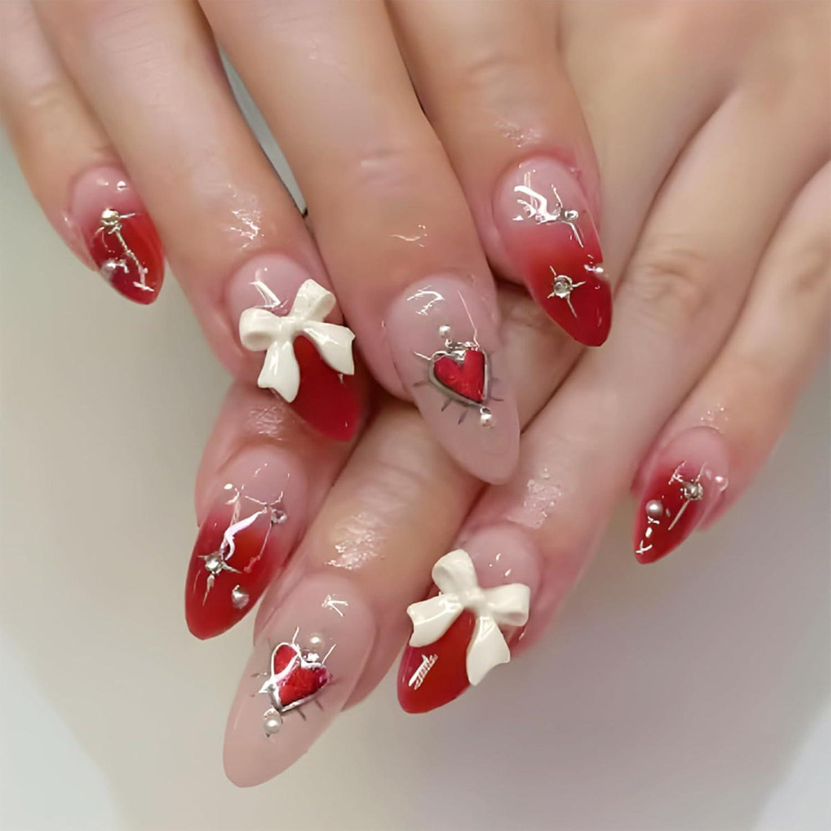 Valentinstags Press-On Nägel Set mit Herz und Schleifen Design