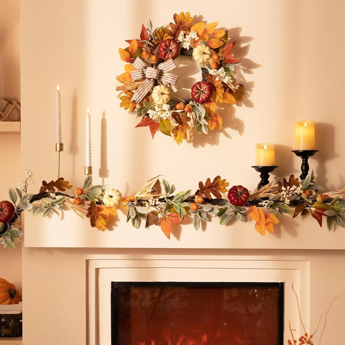 Herbstkranz 45cm mit Kürbis, Ahornblatt & Beeren für Tür