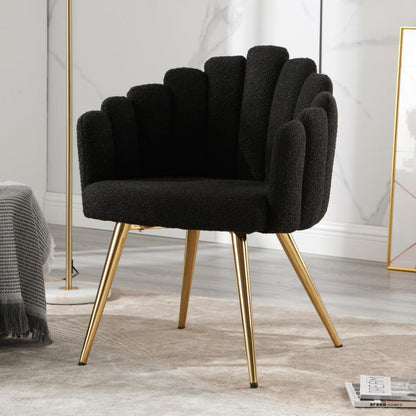 Kunstfell Sessel mit goldenen Beinen – Bequemer Polsterstuhl