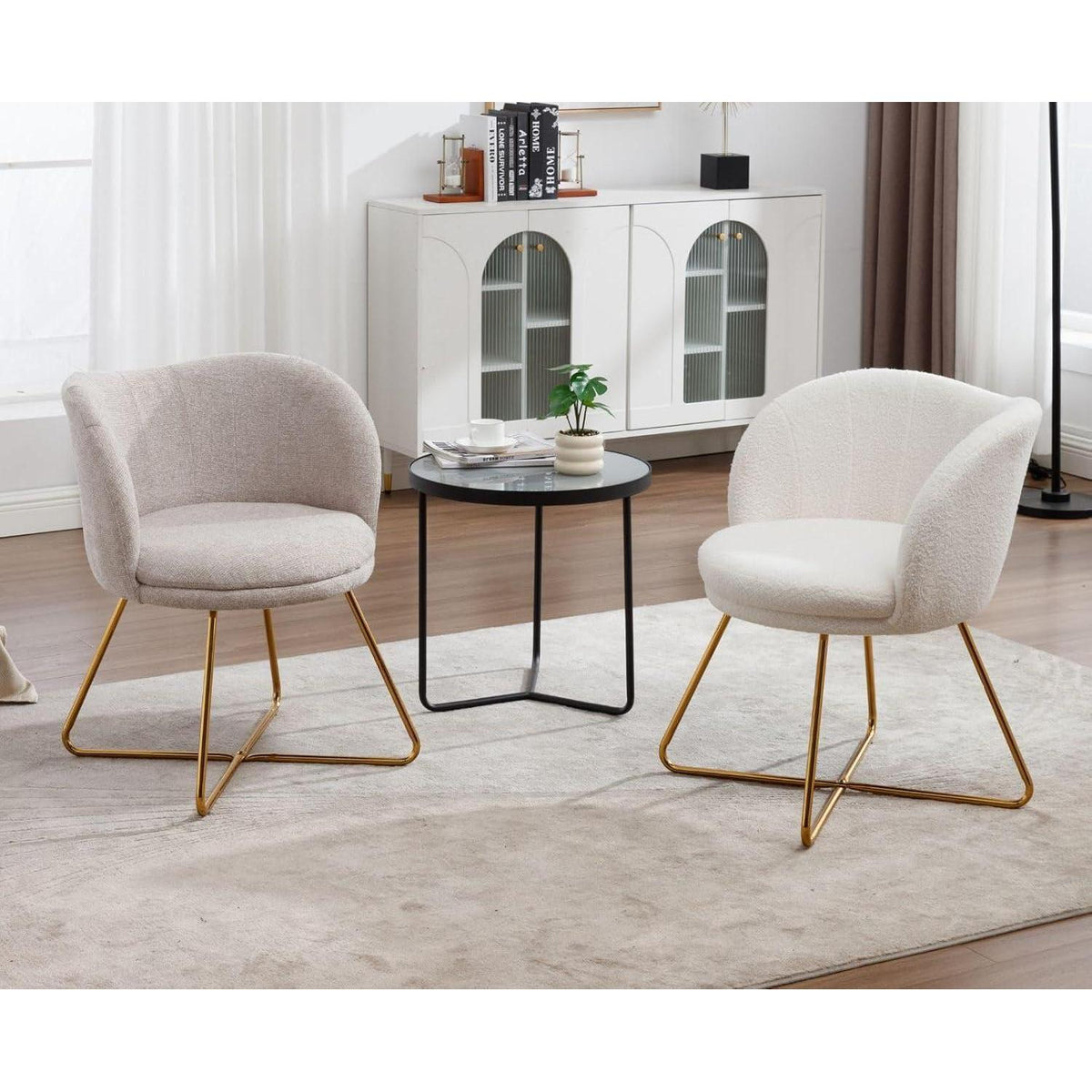 Weißer Kunstfell Sessel – Modern & Bequem für Wohnzimmer